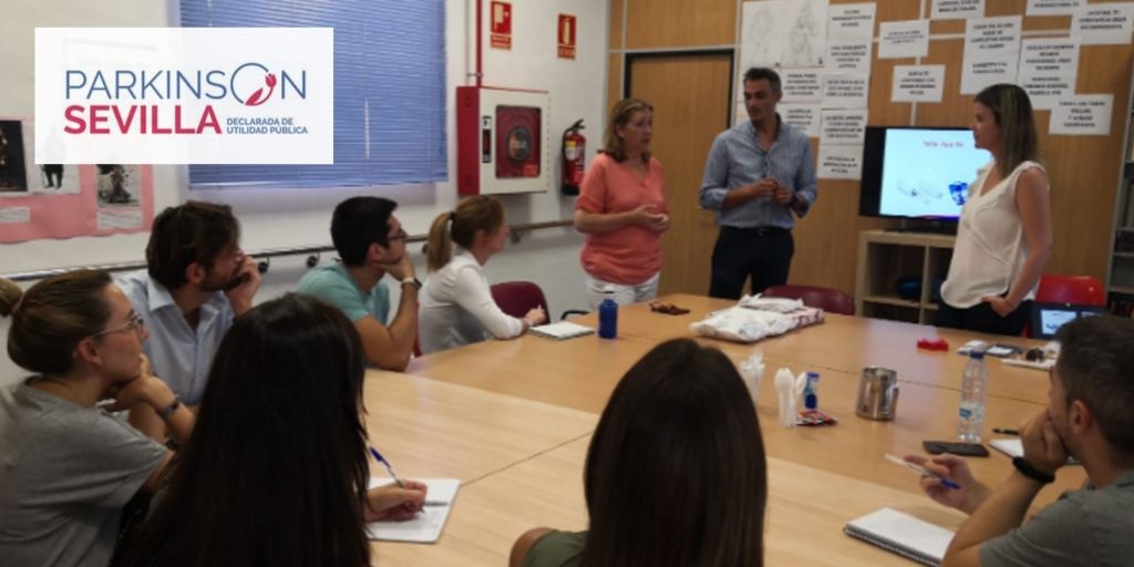 Jornada de formación profesionales de Asociación Parkinson Sevilla