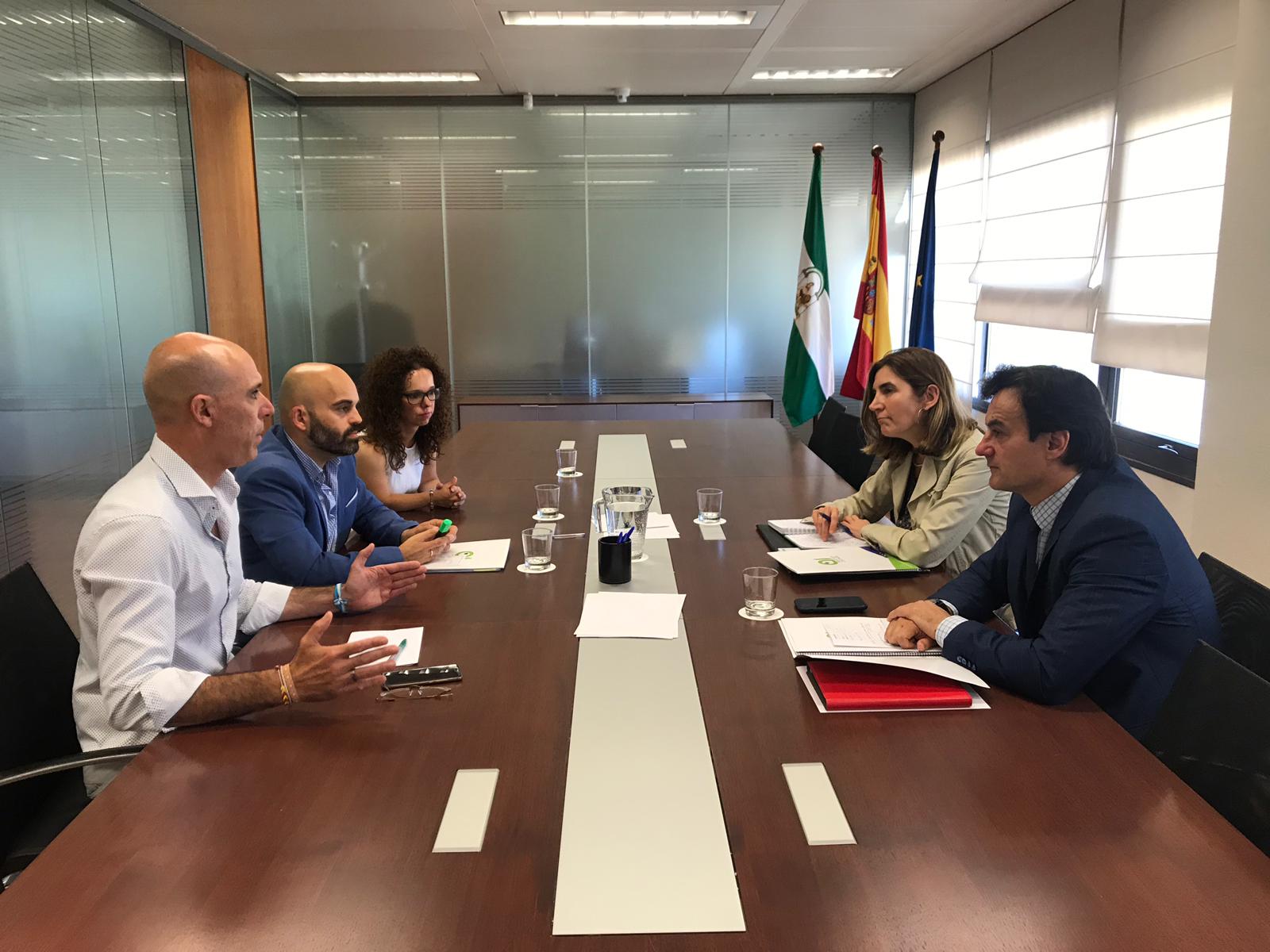Reunión con la Consejera de Empleo y el Secretario General de Empleo y Trabajo Autónomo.