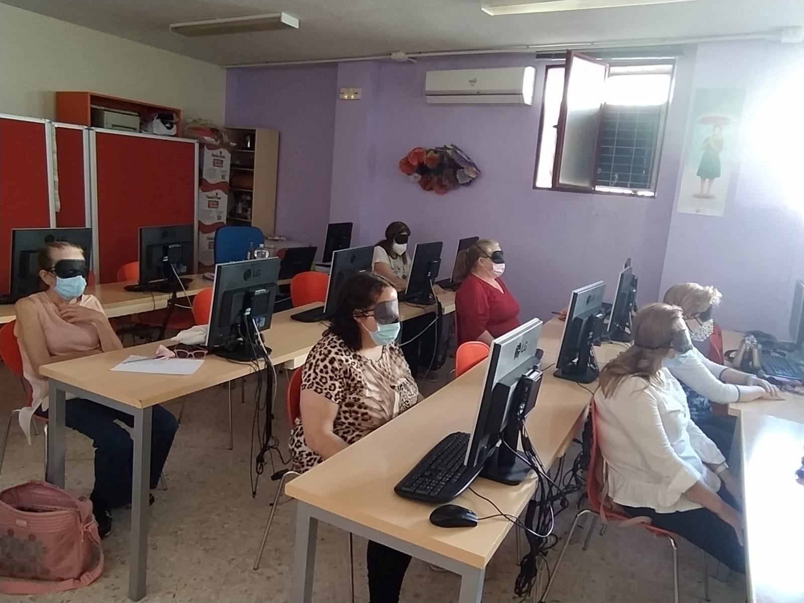 Taller de estimulación de los sentidos. Luna Jaén.