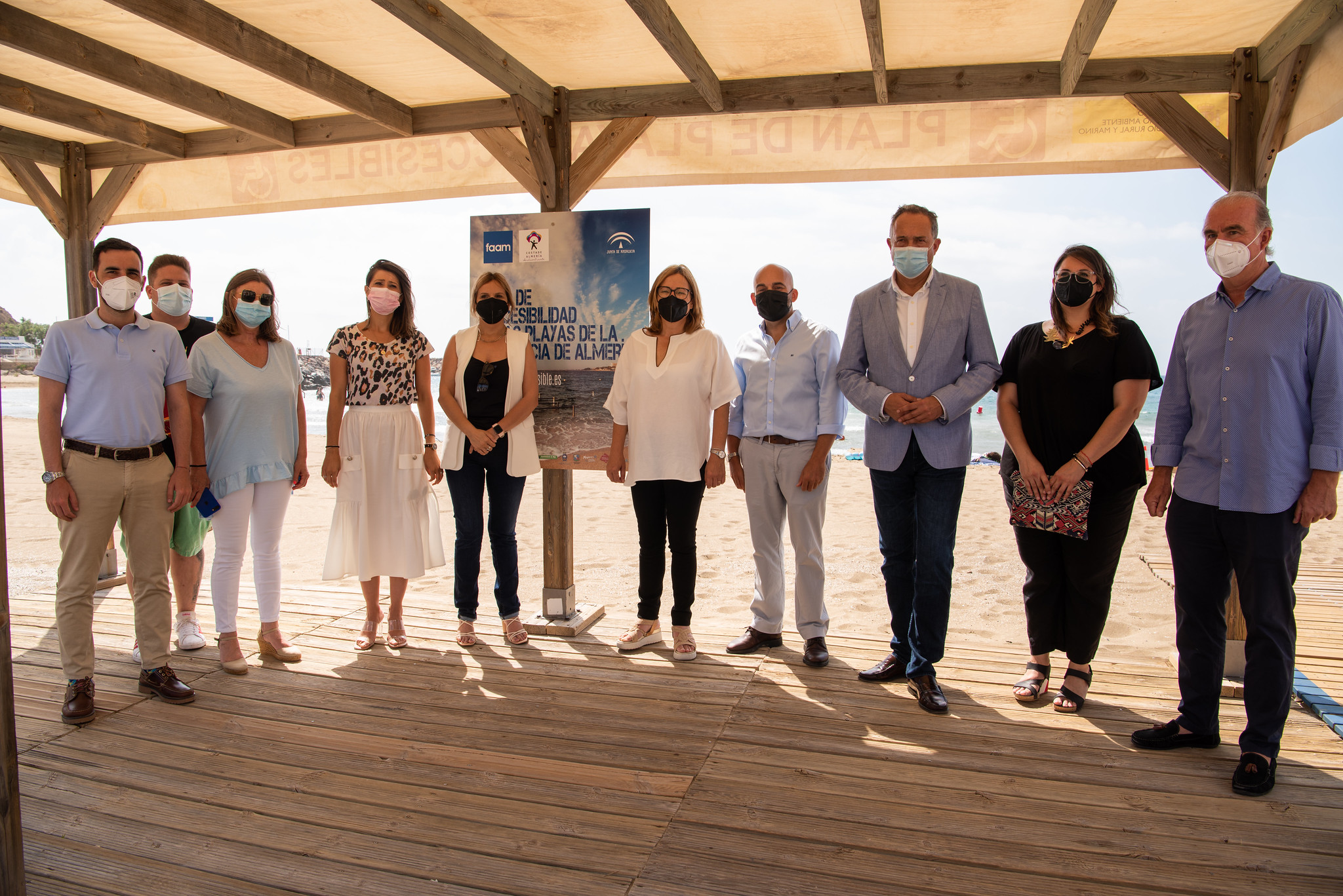 La XIV guía de accesibilidad a las playas de faam describe el estado de 36 puntos instalados a lo largo de la costa almeriense