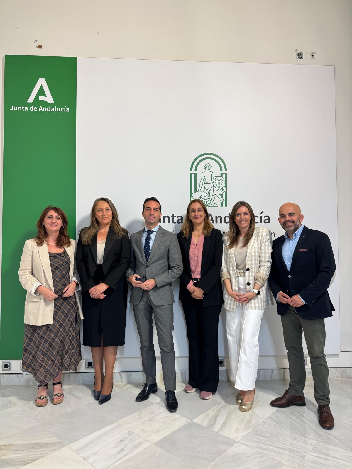 La Consejería de Justicia aborda con FAAM y Andalucía Inclusiva COCEMFE el despliegue del servicio de facilitación judicial